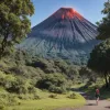 Turistă braziliană moartă pe un vulcan indonezian: Salvatorii au găsit corpul