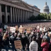 Angajații Galeriei Colecțiilor Regale protestează împotriva reducerii de personal