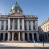 Procuratura achită Primăria Madrid pentru presupusa „inacțiune” împotriva apartamentelor turistice ilegale
