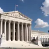 Curtea Supremă a SUA consolidează puterea lui Trump: Președintele poate concedia oficiali