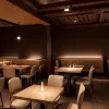 Casa Lola: Delicii iberice, șampanie și ouă prăjite cu paprika lângă A-6