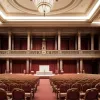 Ce s-a întâmplat în culisele congresului PP: de la ‘A Rianxeira’ cu Feijóo, la cărțile lui Aznar și căpșunile lui Ayuso