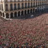 Mii de oameni protestează la Sevilla împotriva întreruperilor de curent electric: O criză în plină caniculă