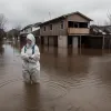 Studiu științific detectează 30 de agenți infecțioși într-o zonă calamitată: risc de epidemii într-un an