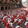 Al șaptelea encierro de San Fermín: mii de spectatori la Pamplona