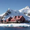 Baza abandonată din Antarctica: o fereastră către viața extraterestră?