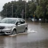Inundații: Ce să faci și ce să nu faci dacă ești în mașină