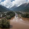 Inundații în India: Cel puțin patru morți și zeci de dispăruți după o ploaie torențială în Himalaya