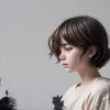 Criza de la 20 de ani: noua provocare pentru tineri și schimbarea curbei fericirii