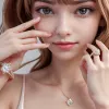 Ineluri de logodnă spectaculoase: Vedetele care au ales diamante uimitoare în 2025