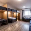 Madrid: Hotel ilegal cu capsule închis de autorități. Ce se întâmplă?
