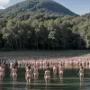 Spencer Tunick surprinde spiritul Granadei cu 1.000 de voluntari goi