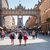 Podcast despre turism: cum prejudecățile ghizilor modelează experiențele turiștilor